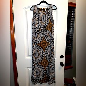 London Times Woman beautiful slinky maxi dress